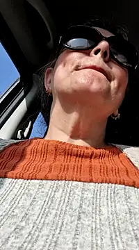 Snapshot of emma_tour chatting on 21, 1, 2025 emma tour online show from 21, 1, 2025