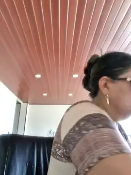 Snapshot of emma_tour chatting on 25, 1, 2025 emma tour online show from 25, 1, 2025