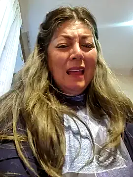 Snapshot of emma_tour chatting on 5, 2, 2025 emma tour online show from 5, 2, 2025