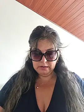 Snapshot of emma_tour chatting on 3, 3, 2025 emma tour online show from 3, 3, 2025