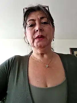 Snapshot of emma_tour chatting on 14, 3, 2025 emma tour online show from 14, 3, 2025