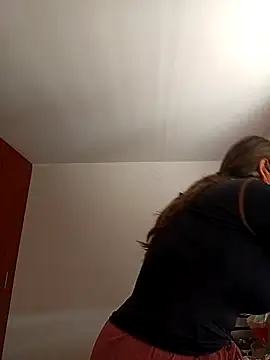 Snapshot of emma_tour chatting on 16, 9, 2025 emma tour online show from 16, 9, 2025