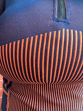 Snapshot of emma_tour chatting on 28, 11, 2025 emma tour online show from 28, 11, 2025