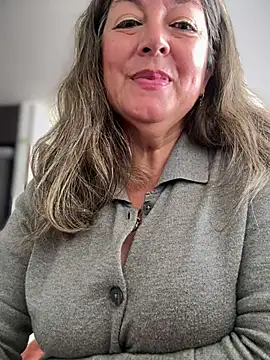 Snapshot of emma_tour chatting on 13, 1, 2026 emma tour online show from 13, 1, 2026