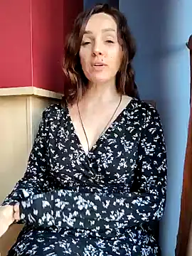 Snapshot of EvaXOAir chatting on 17, 12, 2024 EvaXOAir online show from 17, 12, 2024