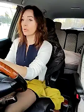 Snapshot of EvaXOAir chatting on 11, 1, 2025 EvaXOAir online show from 11, 1, 2025