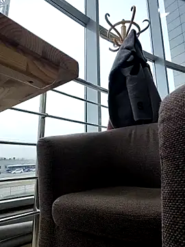 Snapshot of EvaXOAir chatting on 28, 10, 2025 EvaXOAir online show from 28, 10, 2025