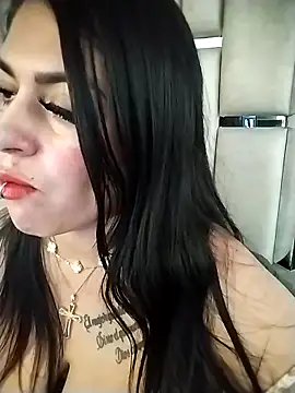 chelaqueen  online show from 5, 2, 2026