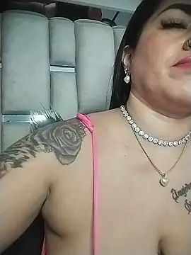 chelaqueen  online show from 2, 6, 2026