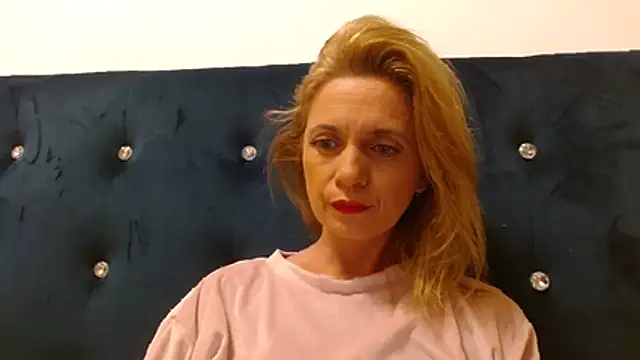 MysticCreature online show from 7, 4, 2026