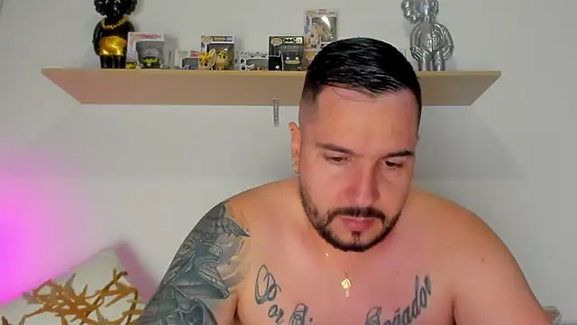 camilo restrepo21 online show from 11, 11, 2025