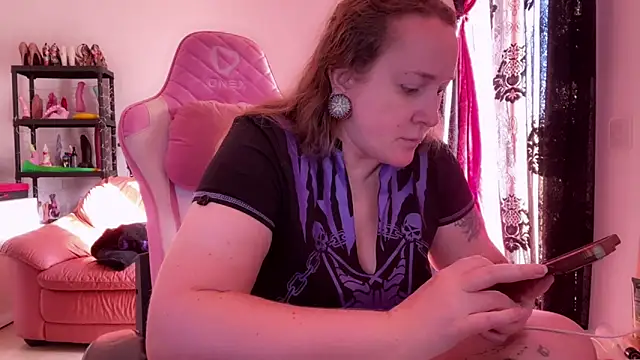 kisicaxx online show from 11, 11, 2025