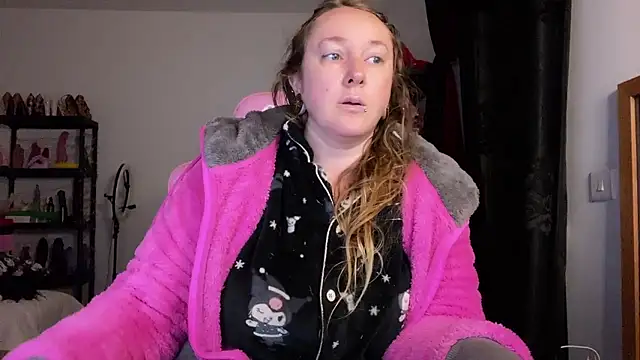 kisicaxx online show from 14, 1, 2026