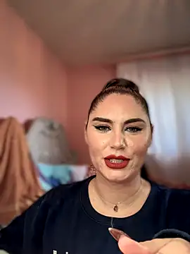 lovely beast online show from 19, 11, 2025