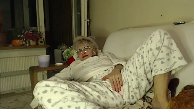 larawet online show from 8, 3, 2025