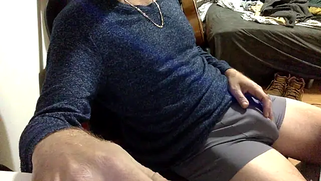 Snapshot of BADGUY2021 chatting on 15, 12, 2025 BADGUY2021 online show from 15, 12, 2025