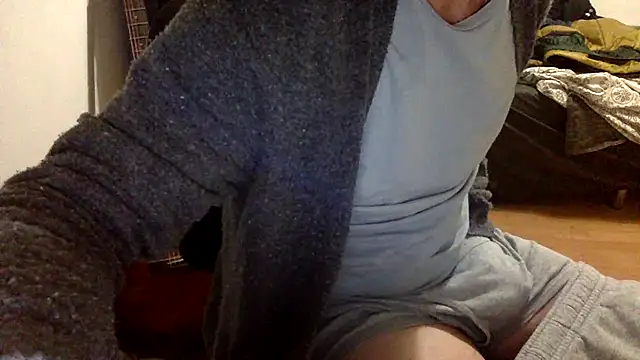 Snapshot of BADGUY2021 chatting on 18, 12, 2025 BADGUY2021 online show from 18, 12, 2025