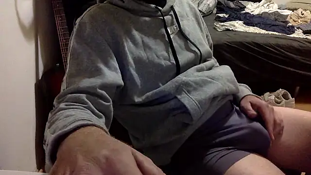 Snapshot of BADGUY2021 chatting on 5, 1, 2026 BADGUY2021 online show from 5, 1, 2026