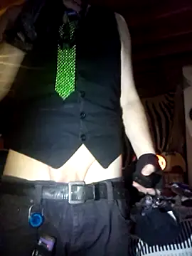 Snapshot of N8daMac chatting on 8, 2, 2025 N8daMac online show from 8, 2, 2025