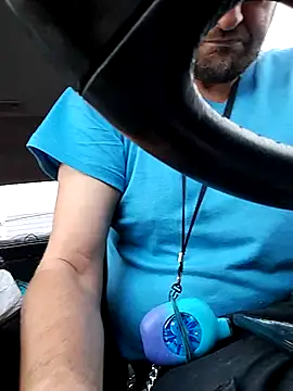 Snapshot of N8daMac chatting on 22, 11, 2025 N8daMac online show from 22, 11, 2025