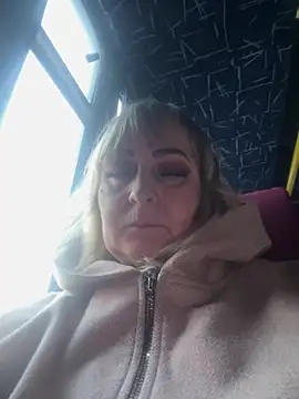 Irina2909xh online show from 23, 2, 2025