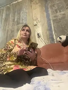 Irina2909xh online show from 1, 3, 2025