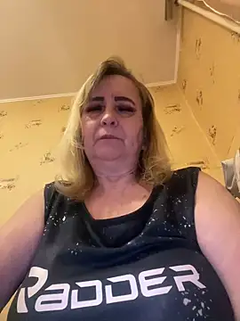 Irina2909xh online show from 9, 3, 2025