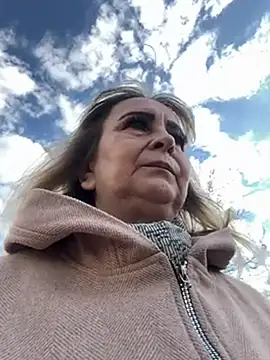 Irina2909xh online show from 14, 3, 2025