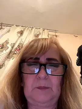 Irina2909xh online show from 18, 10, 2025