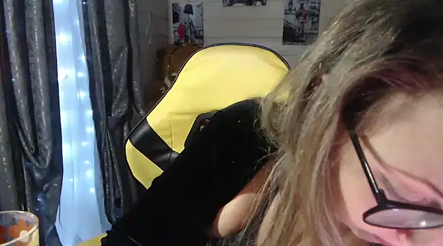 Snapshot of RubiLakros chatting on 22, 1, 2025 RubiLakros online show from 22, 1, 2025