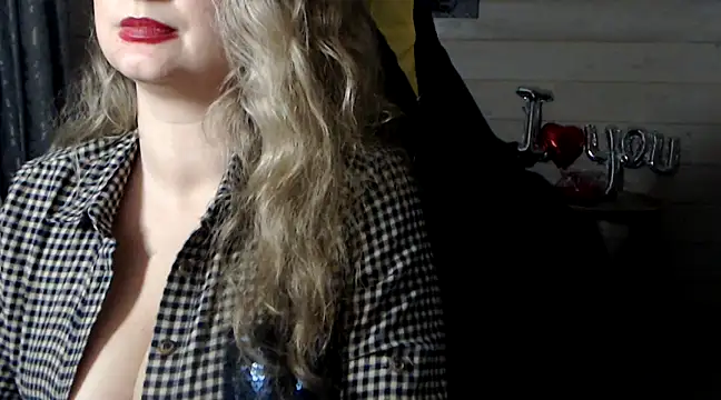 Snapshot of RubiLakros chatting on 3, 3, 2025 RubiLakros online show from 3, 3, 2025