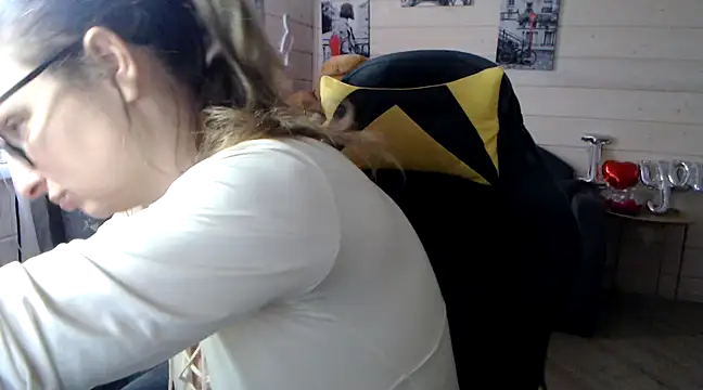 Snapshot of RubiLakros chatting on 10, 3, 2025 RubiLakros online show from 10, 3, 2025