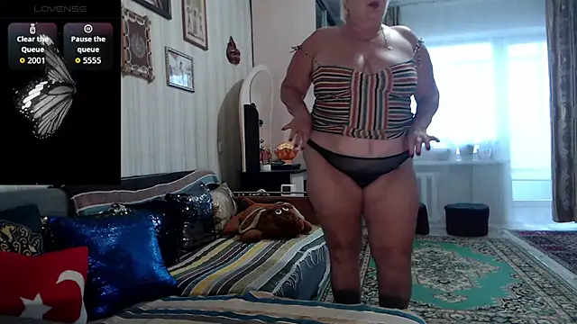 Snapshot of Jane_Lewis chatting on 19, 11, 2025 Jane Lewis online show from 19, 11, 2025