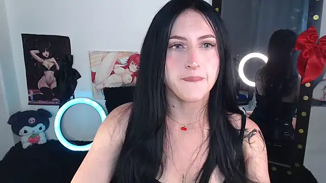 Snapshot of Evelyn_Sheeran chatting on 11, 6, 2026 Evelyn Sheeran online show from 11, 6, 2026