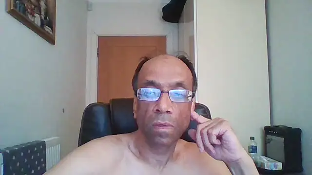 rauncher1 online show from 29, 9, 2025