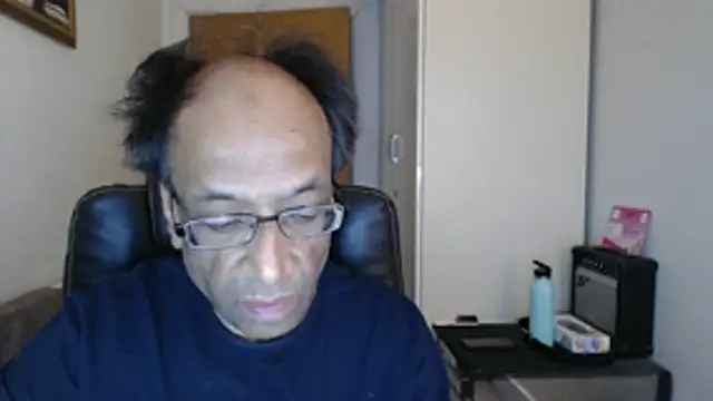 Snapshot of rauncher1 chatting on 24, 4, 2026 rauncher1 online show from 24, 4, 2026