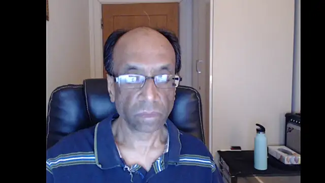 Snapshot of rauncher1 chatting on 26, 4, 2026 rauncher1 online show from 26, 4, 2026