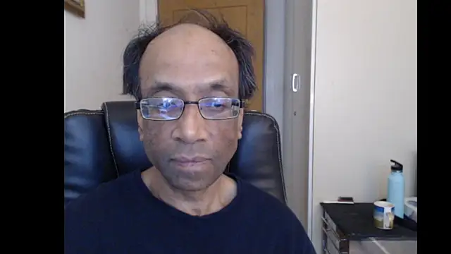 Snapshot of rauncher1 chatting on 30, 4, 2026 rauncher1 online show from 30, 4, 2026