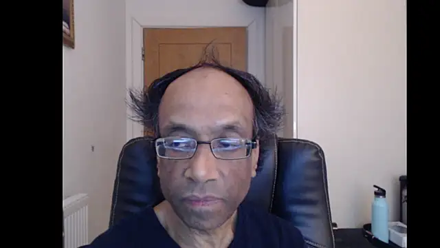 Snapshot of rauncher1 chatting on 18, 5, 2026 rauncher1 online show from 18, 5, 2026
