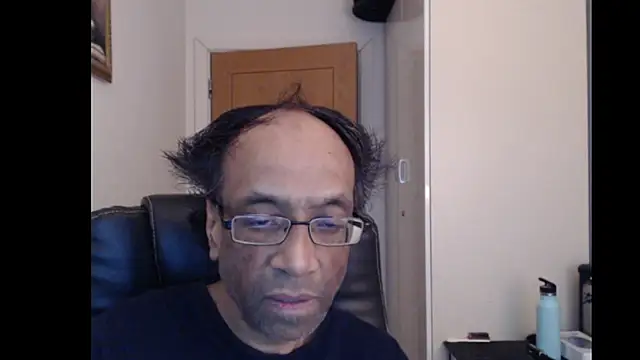 Snapshot of rauncher1 chatting on 19, 5, 2026 rauncher1 online show from 19, 5, 2026