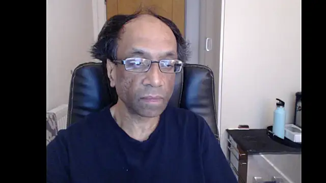 Snapshot of rauncher1 chatting on 21, 5, 2026 rauncher1 online show from 21, 5, 2026