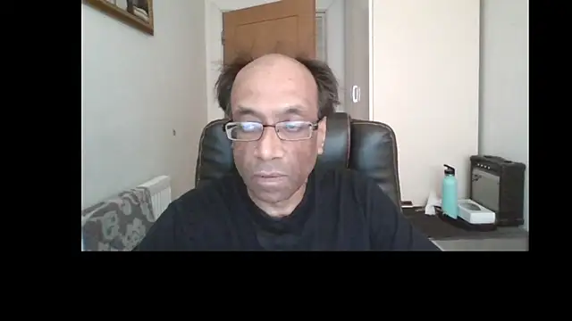 Snapshot of rauncher1 chatting on 30, 5, 2026 rauncher1 online show from 30, 5, 2026