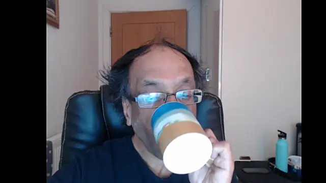 Snapshot of rauncher1 chatting on 7, 6, 2026 rauncher1 online show from 7, 6, 2026