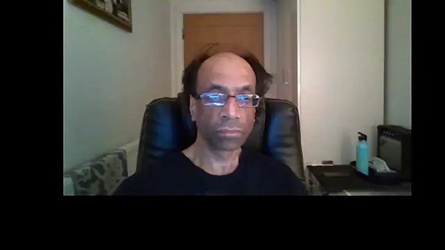 Snapshot of rauncher1 chatting on 11, 7, 2026 rauncher1 online show from 11, 7, 2026