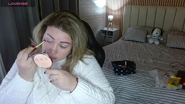 Snapshot of bella_savati chatting on 14, 1, 2026 bella savati online show from 14, 1, 2026