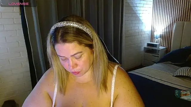 Snapshot of bella_savati chatting on 14, 2, 2026 bella savati online show from 14, 2, 2026