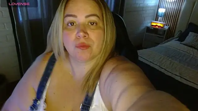 Snapshot of bella_savati chatting on 14, 2, 2026 bella savati online show from 14, 2, 2026