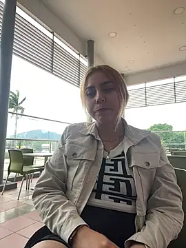 Snapshot of Brittanyrosexx chatting on 21, 5, 2026 Brittanyrosexx online show from 21, 5, 2026
