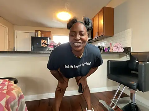 Snapshot of ChocolateTingz chatting on 9, 3, 2026 ChocolateTingz online show from 9, 3, 2026