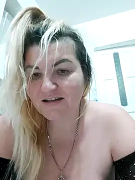 Snapshot of VeronikaBless chatting on 10, 12, 2024 VeronikaBless online show from 10, 12, 2024